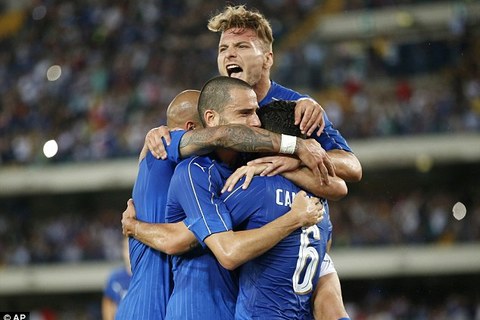 Thắng dễ Phần Lan, Italia chạy đà hoàn hảo cho EURO 2016