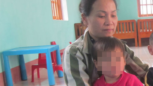 Tâm sự của người mẹ đẩy con gái 15 tuổi vào tù