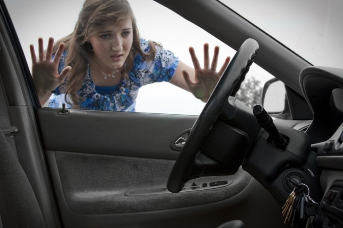 5 lý do phổ biến khiến cửa xe hơi không khóa được