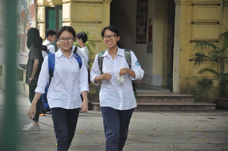 Tuyển sinh lớp 10: Đề văn bất ngờ, học sinh hớn hở