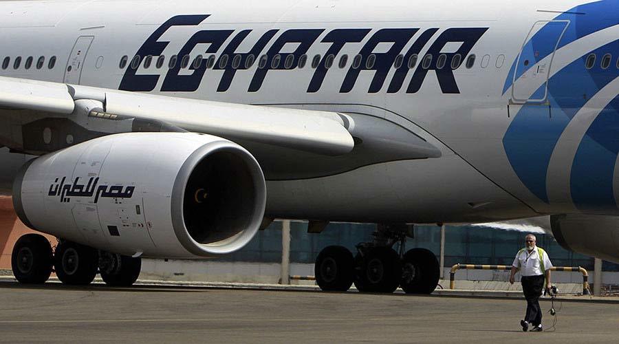 Máy bay EgyptAir hạ cánh khẩn vì bị dọa bom