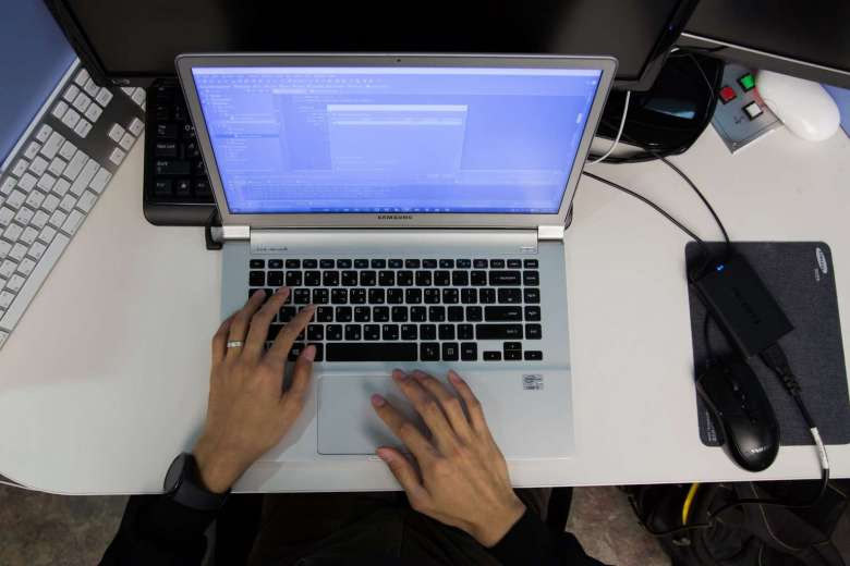 Công chức Singapore sắp bị chặn truy cập Internet