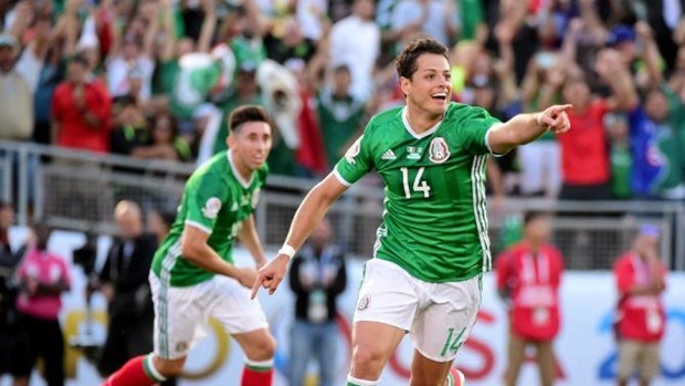 Chicharito tỏa sáng, Mexico đá bay Uruguay khỏi Copa