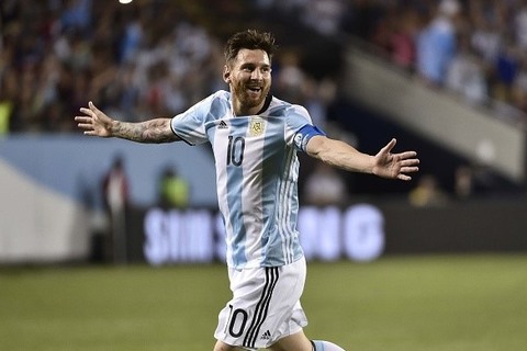 Messi lập hat-trick, Argentina đại thắng 5-0