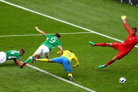 Video bàn thắng Thụy Điển 1-1 Ireland