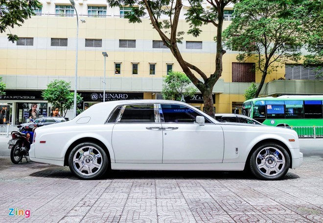 Rolls-Royce Phantom của thiếu gia Phan Thành ở Sài Gòn