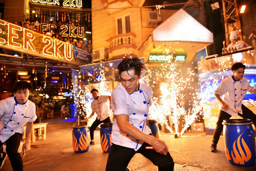 Tưng bừng lễ hội đánh thức ẩm thực đường phố