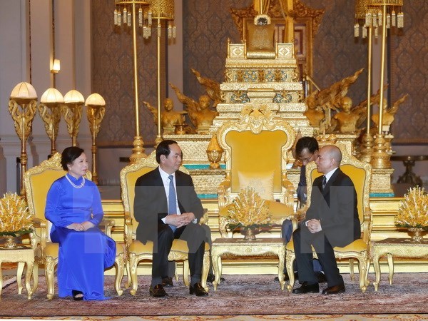 Chủ tịch nước hội kiến Quốc vương Campuchia