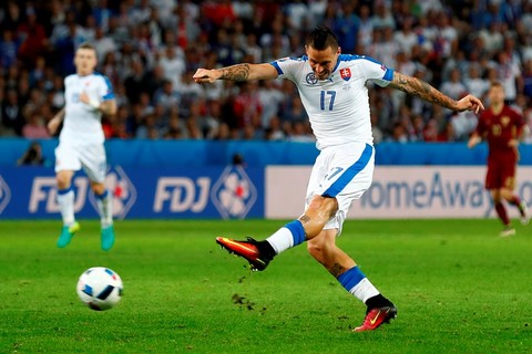 Video bàn thắng Nga 1-2 Slovakia