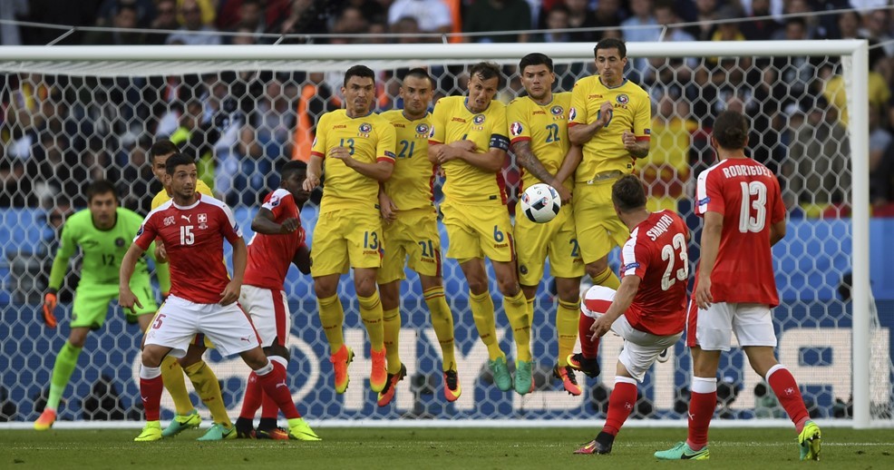 Video bàn thắng Romania 1-1 Thụy Sỹ