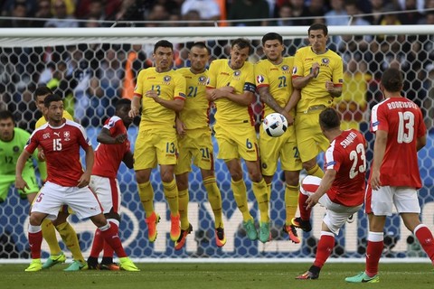 Video bàn thắng Romania 1-1 Thụy Sỹ