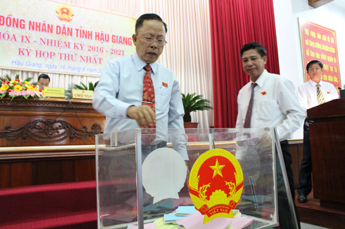 Hậu Giang chưa bầu 1 Phó chủ tịch, không phải không bầu