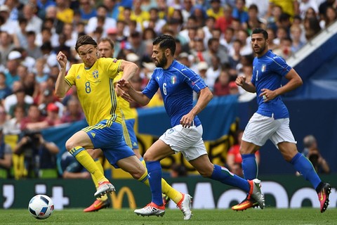 Italia 1-0 Thụy Điển