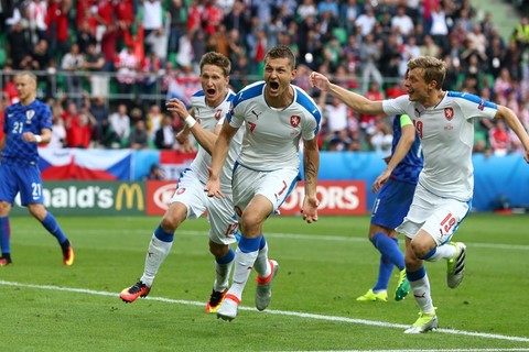 Video bàn thắng Croatia 2-2 CH Séc