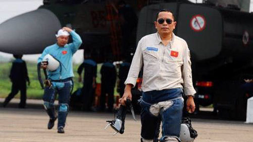 Người thầy phi công và chiếc ghế phía sau Su-30