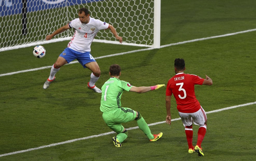 Taylor nhân đôi cách biệt