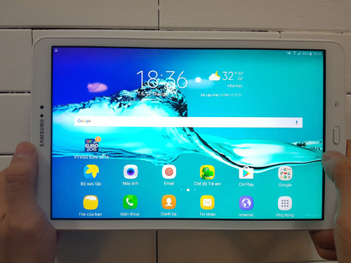 Ngôi vương trong cuộc đua tablet giải trí