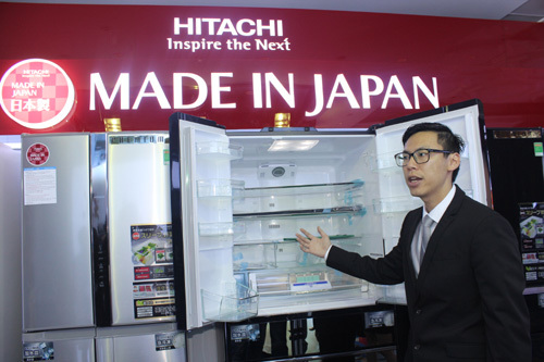 Trình diễn hàng gia dụng công nghệ mới nhất của Hitachi