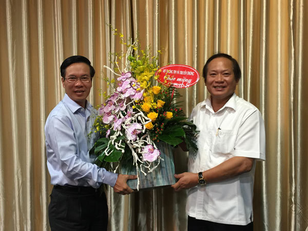 Bộ trưởng TT&TT chúc mừng Ban Tuyên giáo TƯ