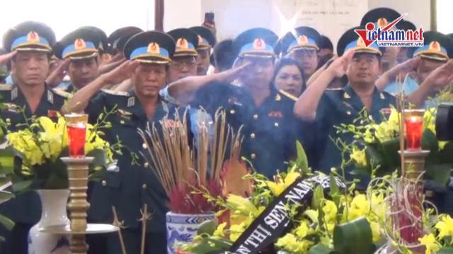Lễ tang phi công Trần Quang Khải ở Đài hóa thân Hoàn vũ