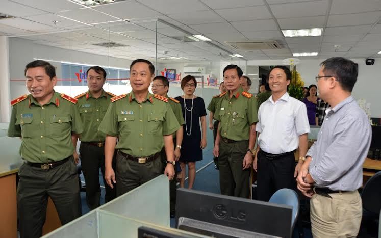 Thứ trưởng Bộ Công an thăm báo VietNamNet