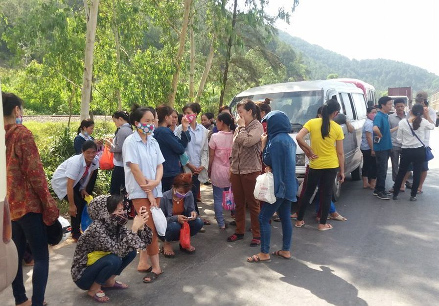 Hàng nghìn CN bị chặn đường tới công ty vì...‘không chịu ở trọ’