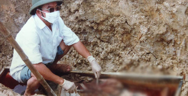 Đại tá tiết lộ bí mật về chuyện mổ 3.000 xác chết