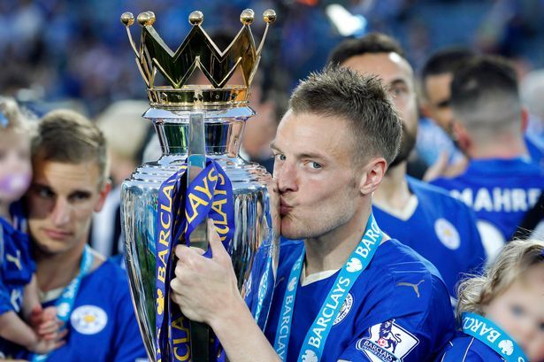 Khiến Arsenal bẽ mặt, Vardy ký 4 năm với Leicester