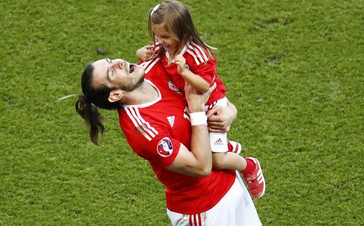 Bale cực hạnh phúc dù thắng