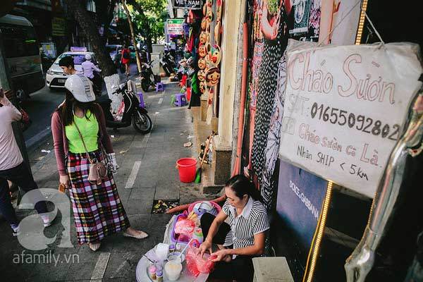 'Bí mật' của hàng 'cháo sườn cô Là' 20 năm trên phố cổ Hà Nội