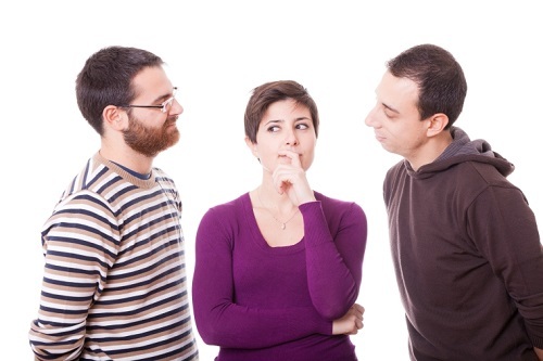 Anh chồng thân mật tôi ngại ngần...