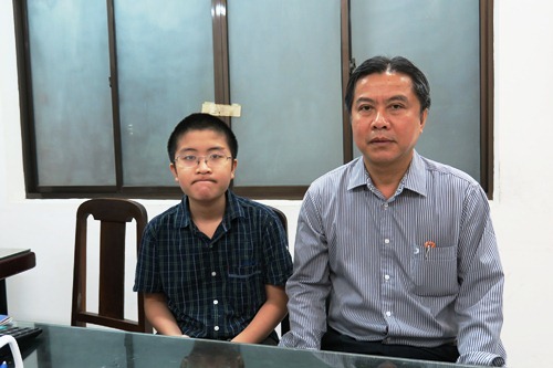Hai cha con ngạt thở trong thang máy KS 3 sao ở Sài Gòn