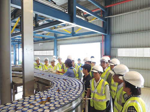 Khám phá bí mật của bia Larue hảo hạng trong xưởng