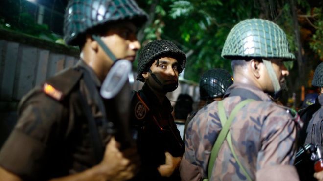 Đấu súng tại khu ngoại giao ở thủ đô Bangladesh