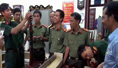 Sự thật về lô vũ khí trên xe khách