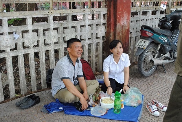 Không biết nhà trọ miễn phí, phụ huynh 'ăn trái đắng'