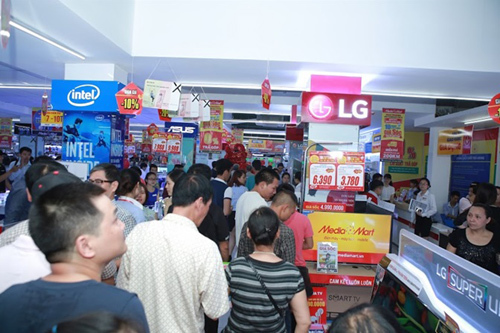 Khai trương MediaMart Việt Trì, ngàn quà tặng giá sốc