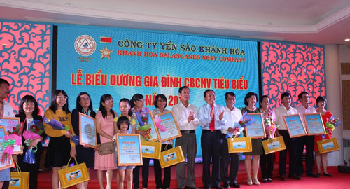 Yến sào Khánh Hòa tôn vinh gia đình đoàn viên xuất sắc