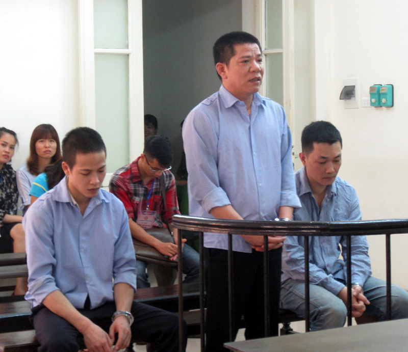 Người đàn ông ngoại quốc tự vẫn vì bị bắt cóc, giam lỏng