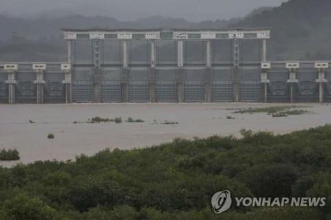 Triều Tiên xả lũ không báo trước, Hàn Quốc vội vàng sơ tán dân