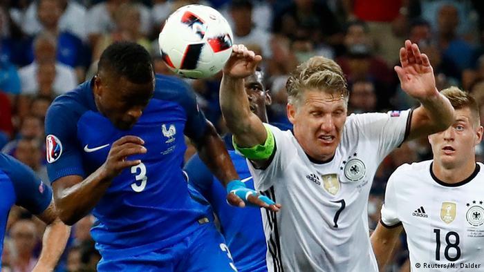 Toni Kroos đổ tại Schweinsteiger khiến Đức thua bẽ bàng