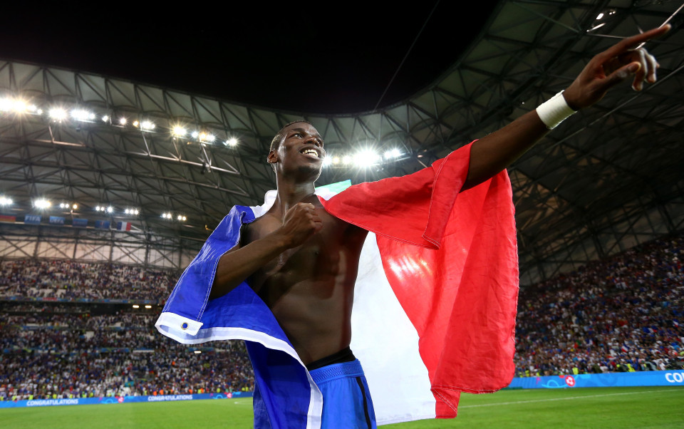 Pogba bày tỏ tương lai sau EURO, Mourinho  vui như tết