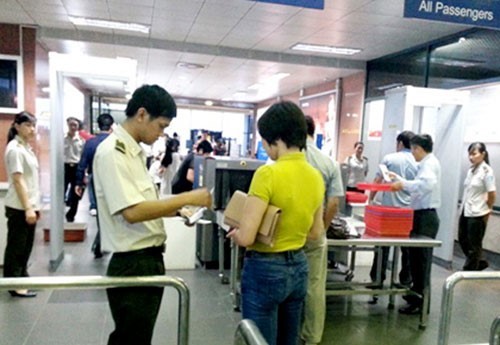 Phạt nữ hành khách 7,5 triệu do đi máy bay bằng giấy tờ giả