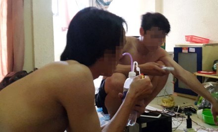 10 dấu hiệu nhận biết người nghiện ma túy đá