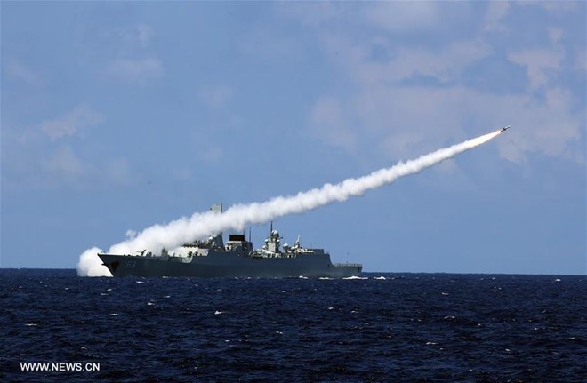 Trung Quốc bắn tên lửa trong cuộc tập trận ở Biển Đông