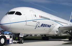 Nghẹt thở xem siêu máy bay Boeing 787 cất cánh thẳng đứng ngoạn mục