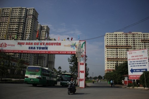 Khu dân cư Era Town - Đức Khải: Mới sử dụng, đường xá đã xuống cấp trầm trọng