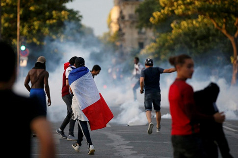 Bạo loạn sau trận chung kết EURO 2016