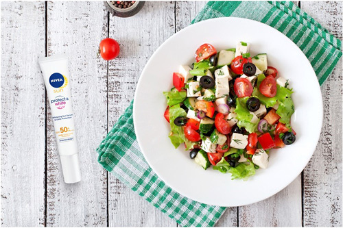 Chống nắng- mẹo dưỡng trắng da đơn giản không ngờ