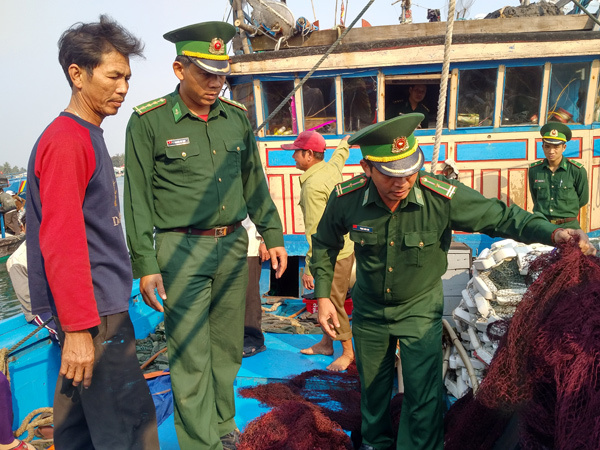 Yêu cầu TQ bồi thường tàu cá Quảng Ngãi bị đâm chìm